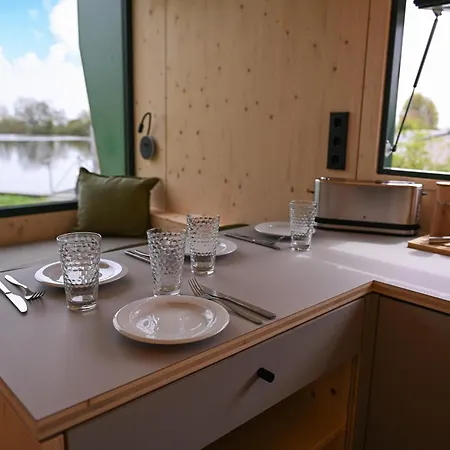 Tiny House Nook 1 - Green&tiny Hideaway Eider Suderstapel
